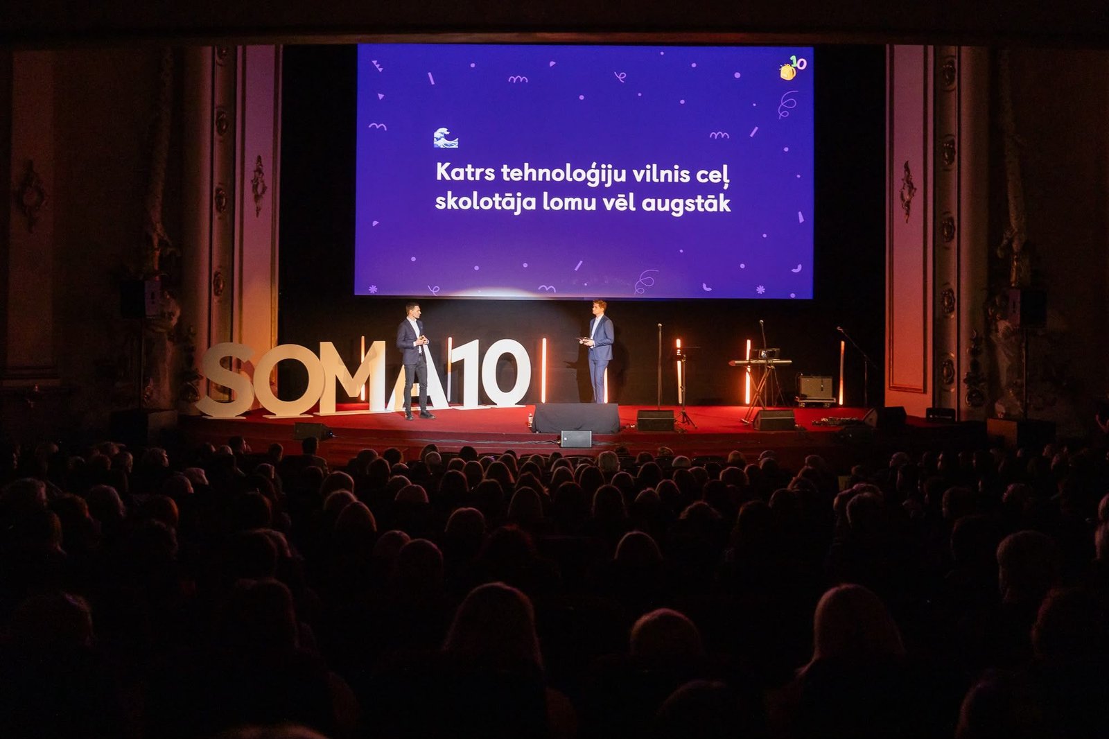 Edvīns Elferts presenting at the soma.lv 10th-anniversary conference